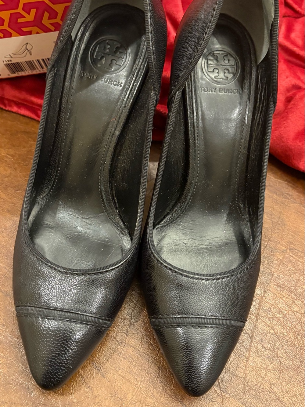 Tory Burch Bernice Black Pointed-Toe Leather Pumps. Size 7.5